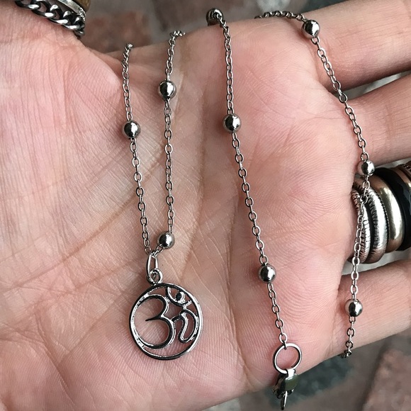🔴SALE ! Silver boho om sign bead chain necklace - Picture 6 of 10